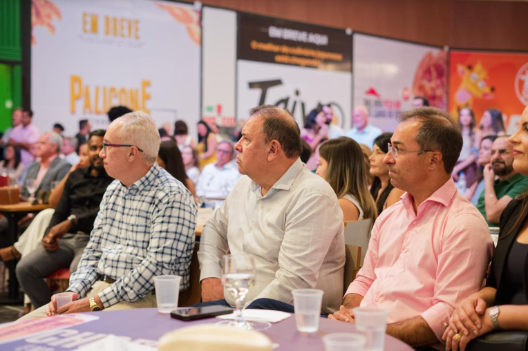 Na inauguração do Lago Center Shopping Gipão reafirma compromisso com a classe empresarial